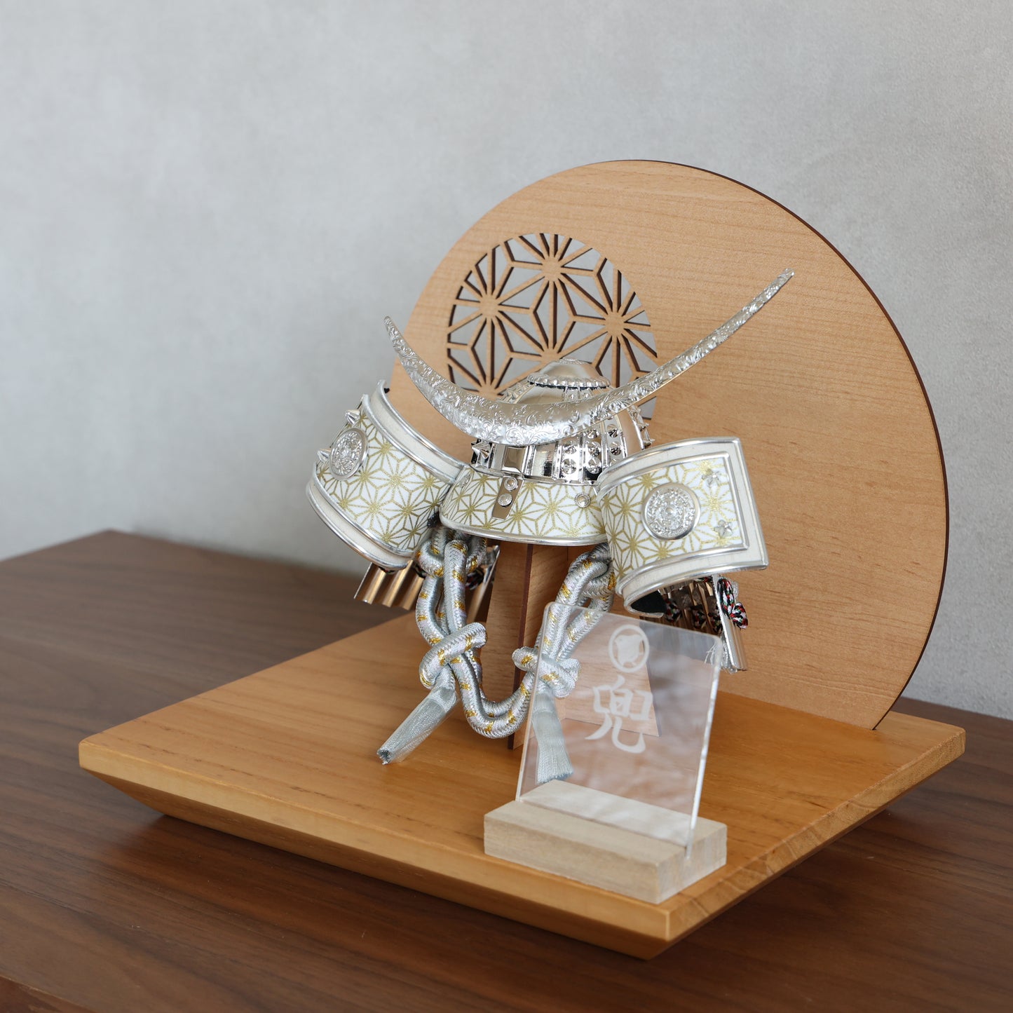 【置台兜飾り】兜飾り(弦月/白夜)・屏風・置台セット