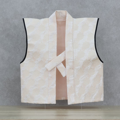 【初節句のお祝い着】 京都金襴 ベージュ（立湧吉祥紋） 陣羽織