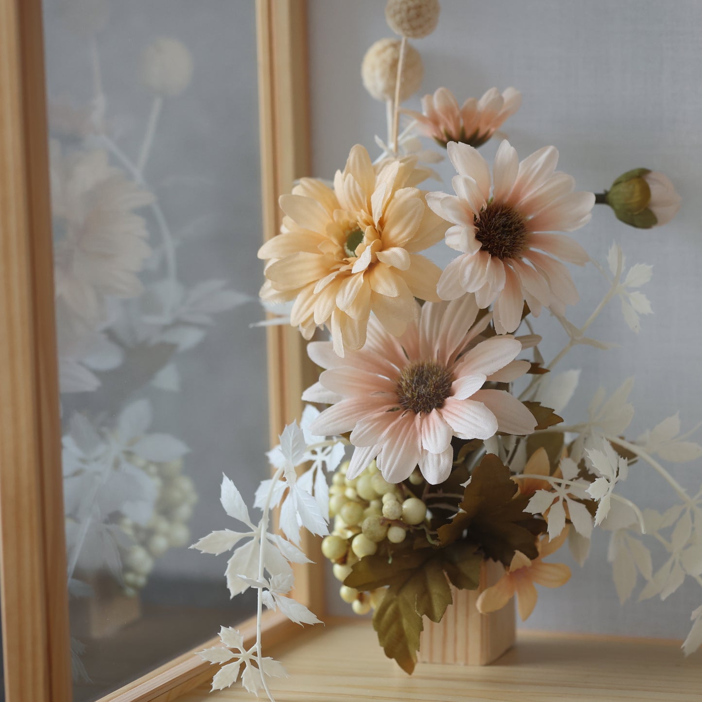 【くすみカラー×雪輪桜 刺繍雛】コンパクトdeケースに飾るひな人形♪