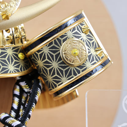 【置台兜飾り】兜飾り(弦月/金漆黒)・屏風・置台セット