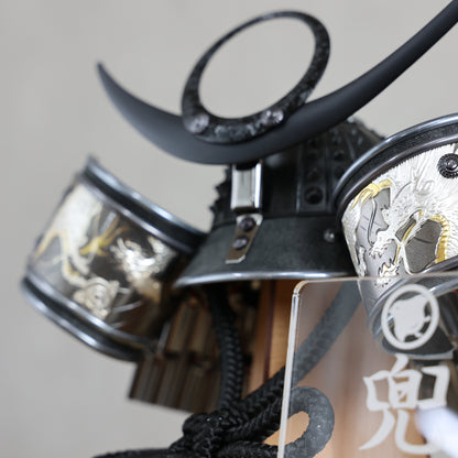 【収納兜飾り】兜飾り(漆黒)・おひつ収納箱セット