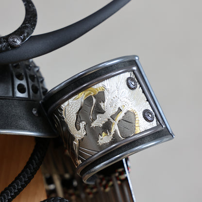 【収納兜飾り】兜飾り(漆黒)・おひつ収納箱セット