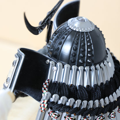 【収納兜飾り】兜飾り(漆黒)・おひつ収納箱セット