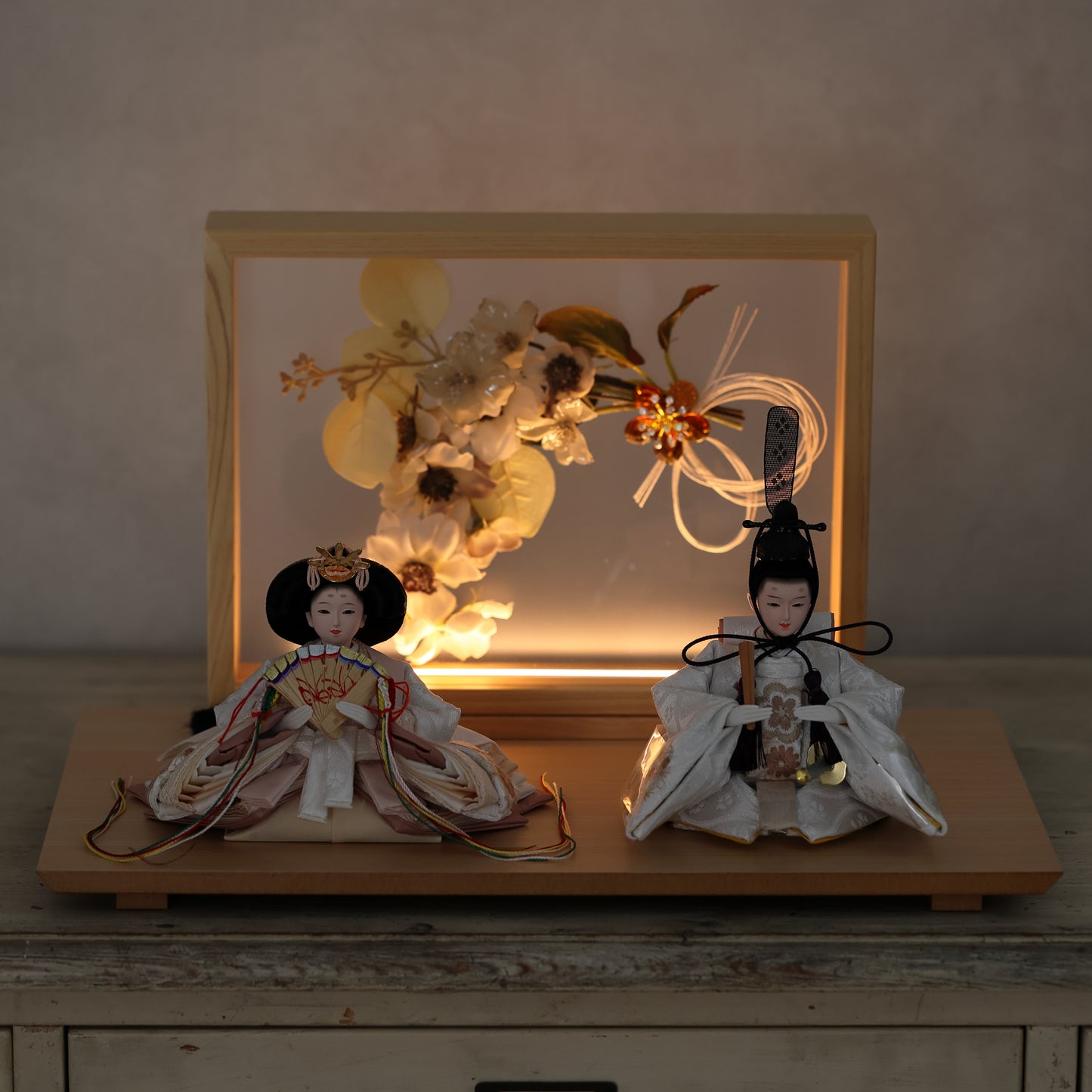 【フラワーアート×LEDライト】くすみカラー×手刺繍風 麻柄刺繍 ひな飾りセット