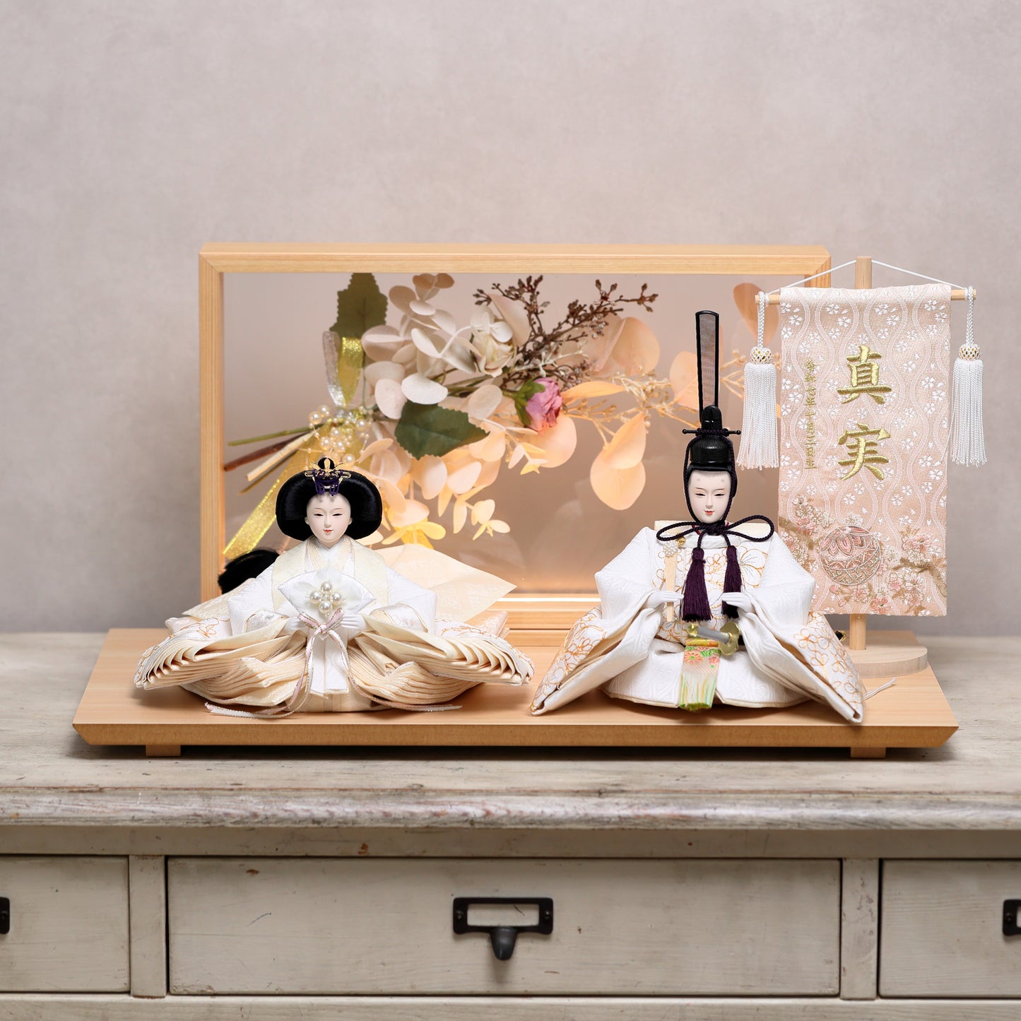 【フラワーアート×LEDライト】唯一無二の雛飾りセット