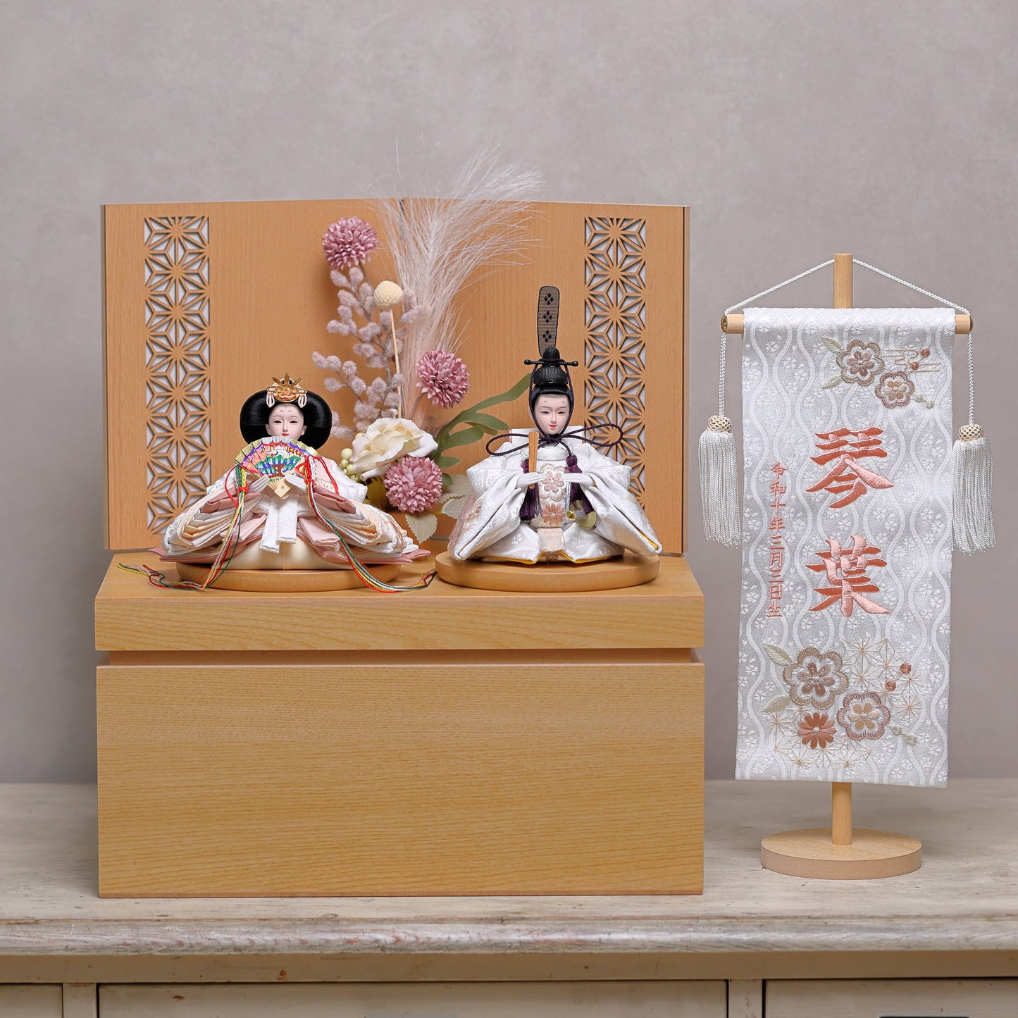 【春色くすみ雛ｘ二極収納飾り】コンパクト収納雛飾りセット