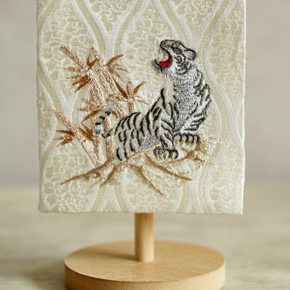 白虎ホワイト 金襴名前旗 (大)　スタンドセット