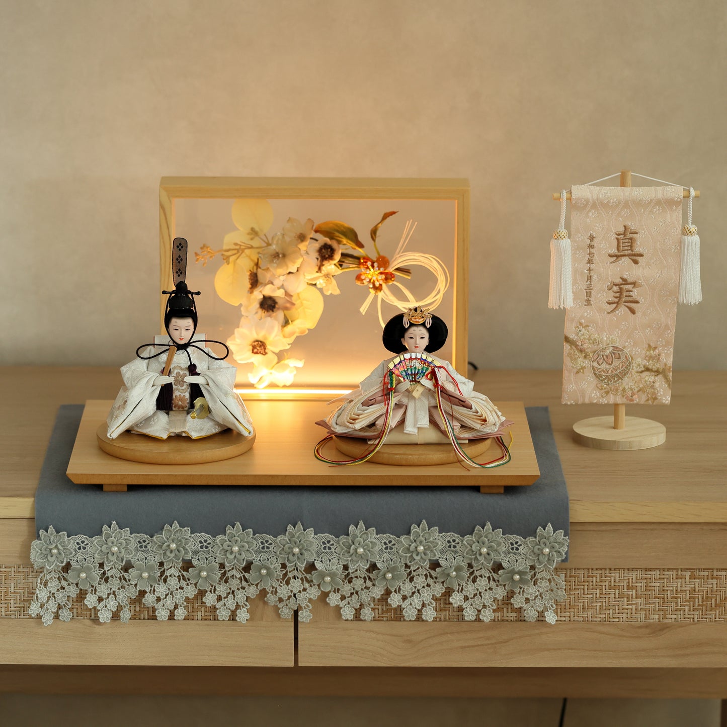 【フラワーアート×LEDライト】くすみカラー×手刺繍風 麻柄刺繍 ひな飾りセット