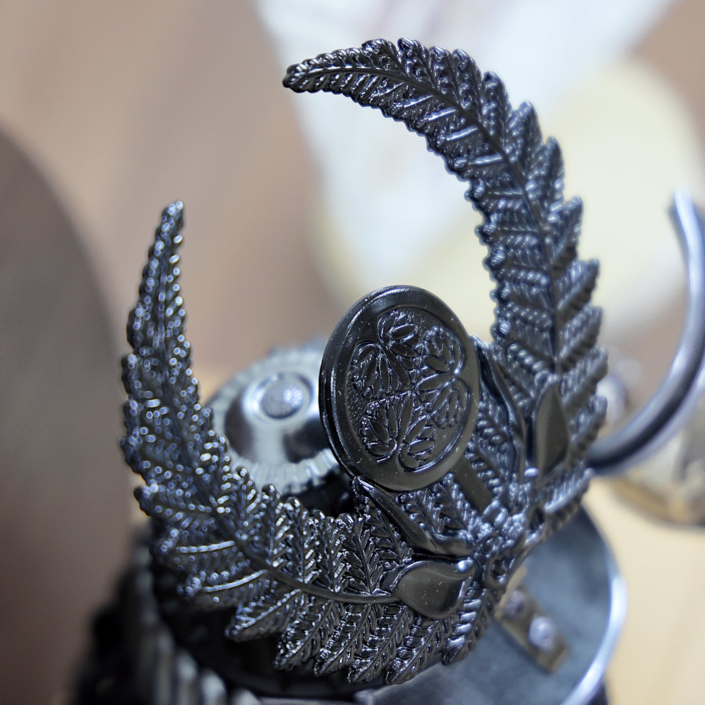 【コンパクト置台兜飾り】お兜（漆黒）・弓太刀・屏風・陣羽織・お名前旗セット【フルセット】