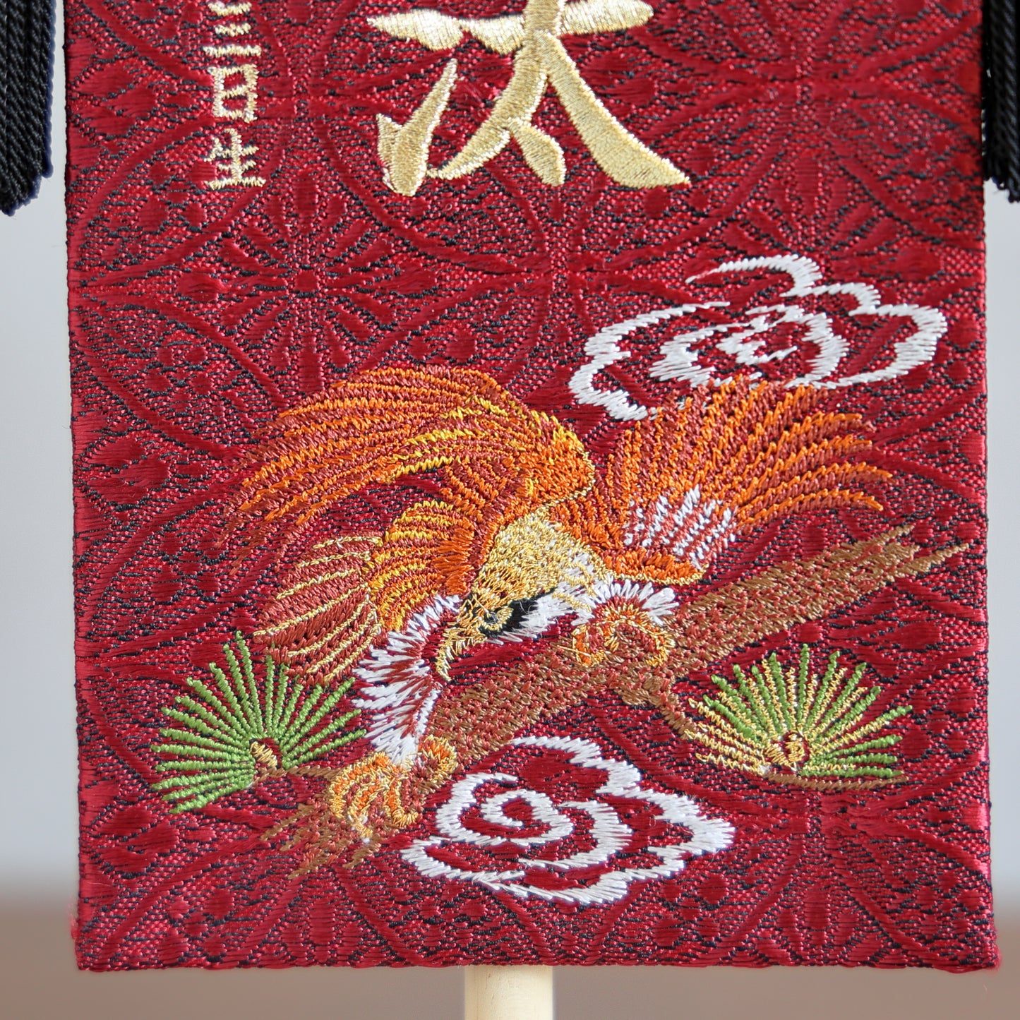 【在庫限り】鷹虎龍レッド 金襴名前旗 (小)　スタンドセット