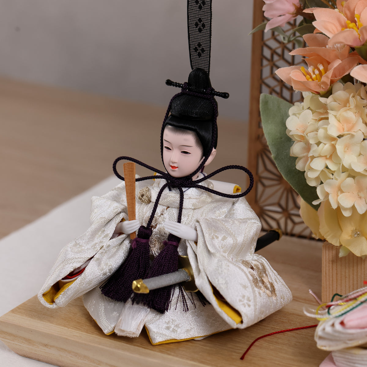 【2027年新作】 花凛-かりん-｜ナチュラル｜花と木の温もりを楽しむ、コンパクトな雛人形