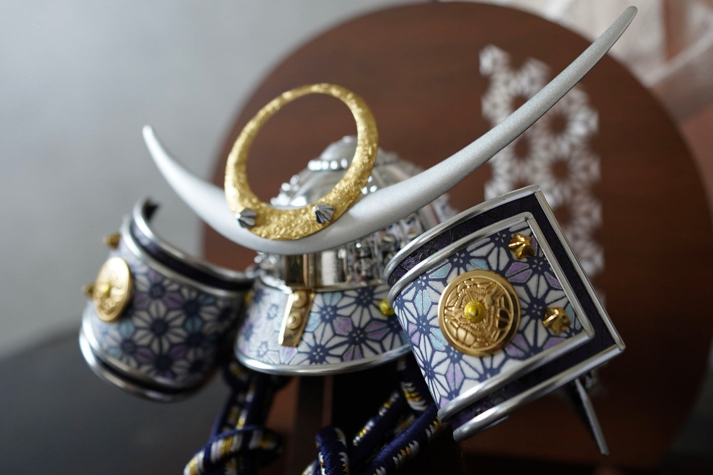 【置台兜飾り】三日月の屏風舞台セット　お名前旗プレゼントキャンペーン対象商品