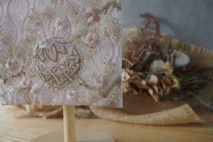 くすみカラー マリ桜の金襴名前旗 (大)　スタンドセット