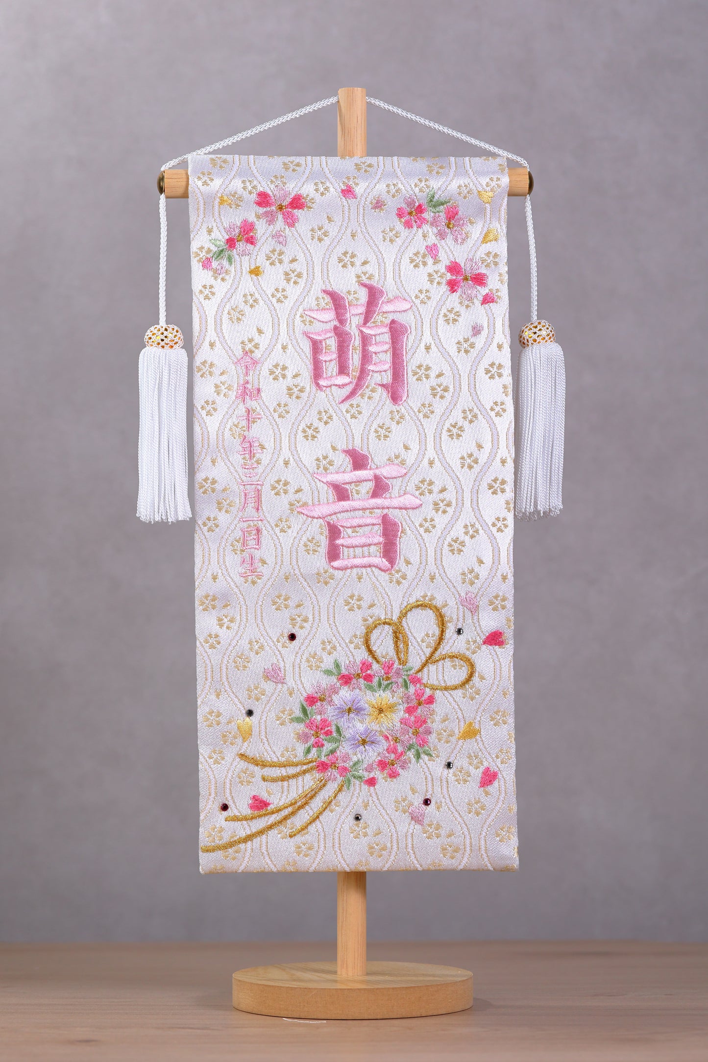 【選べる２色】スワロを使ったリボンと花環の名前旗 (大)　スタンドセット